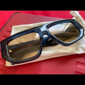 Dezi Backtrack Sunglasses in Sapphire